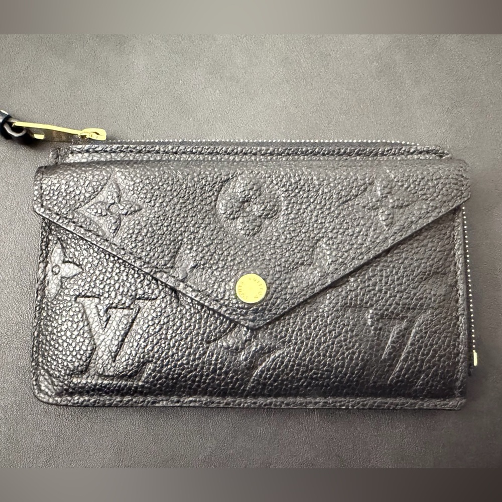 Authentic Louis Vuitton Recto Verso Card Holder in black Monogram Empreinte